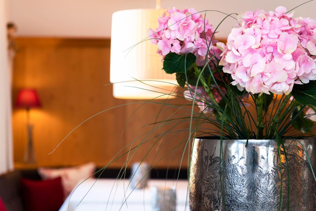 Hotel Garni Edelweiss レッヒ エクステリア 写真
